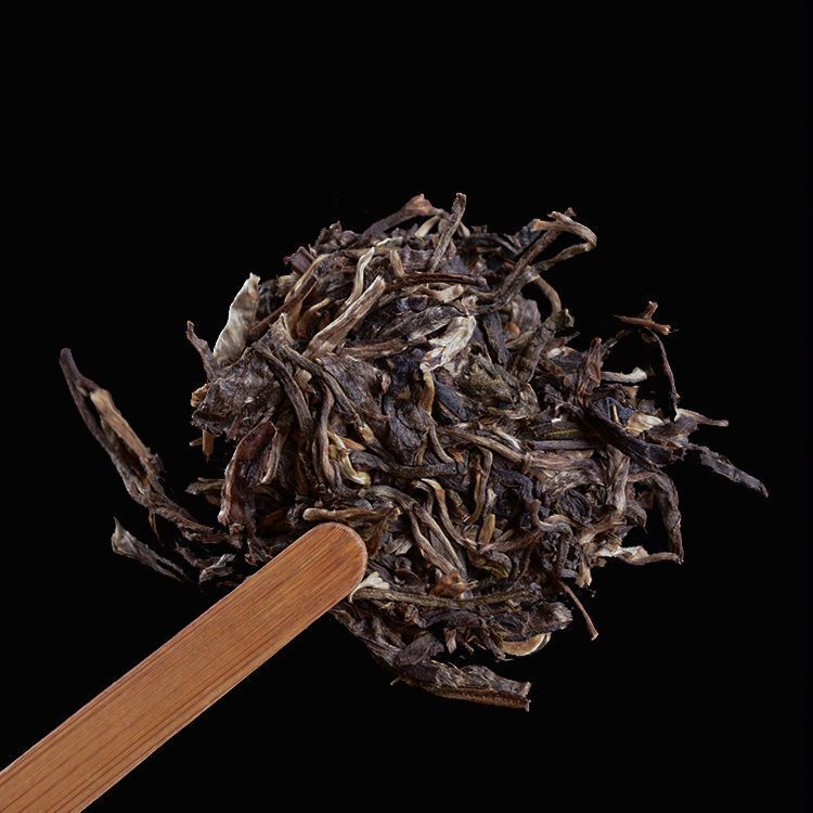 Yunnan Puerh Tea Raw Tea Iceland Nanjiao Ancient Tree Tea Puerh 714g/two piece