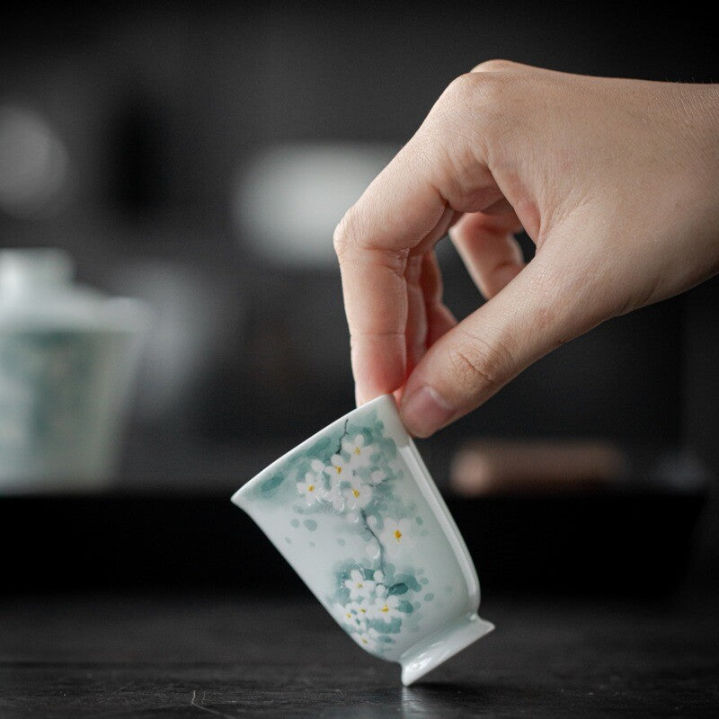 Hand-Painted Plum Blossom Master Cup Creative Tea Ceramic Kung Fu Tea Set 500ml
