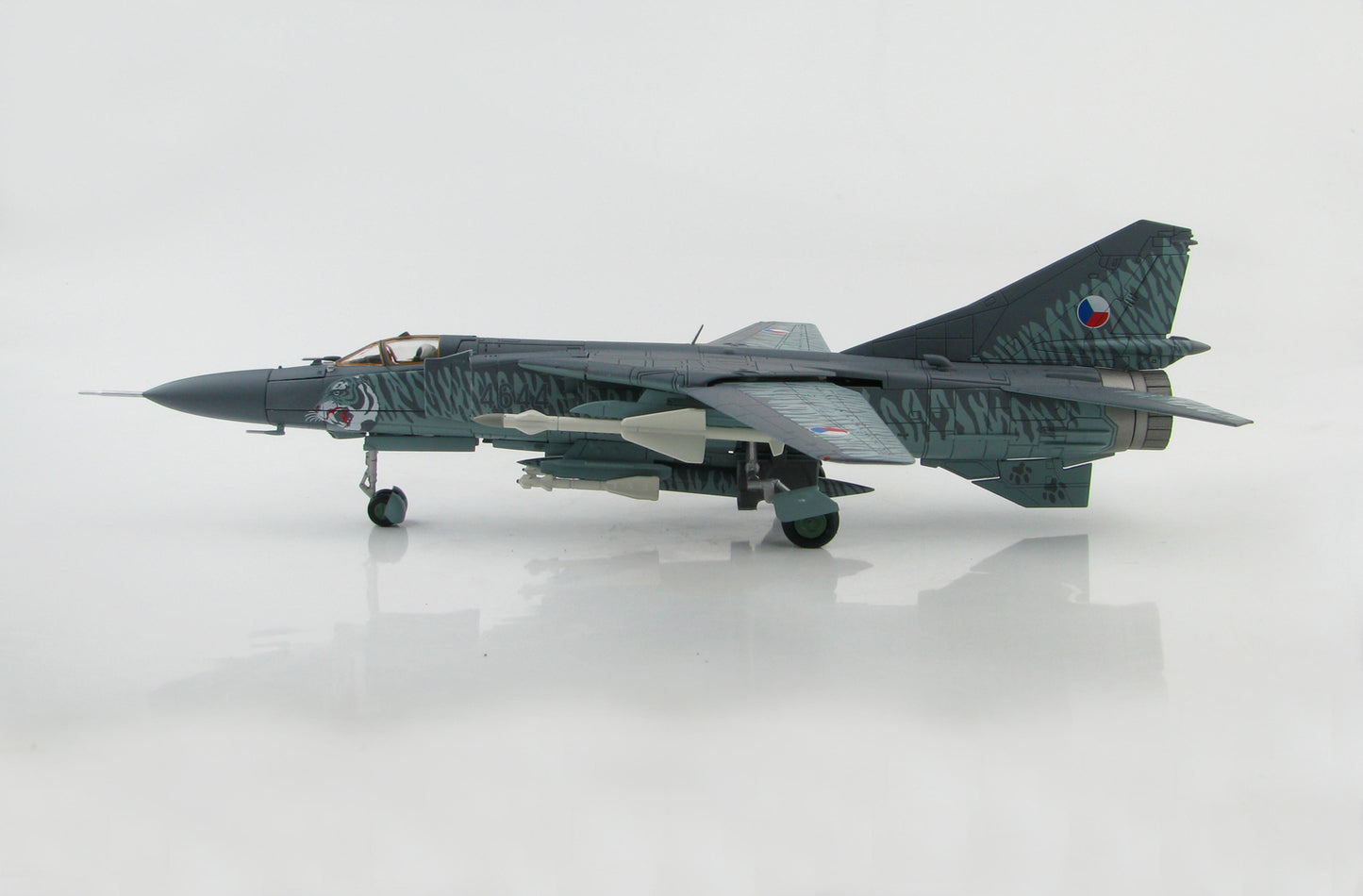 MIG-23MLD Bort 4644, Czech AF, CIAF' Air Show 1999 1/72 diecast plane model