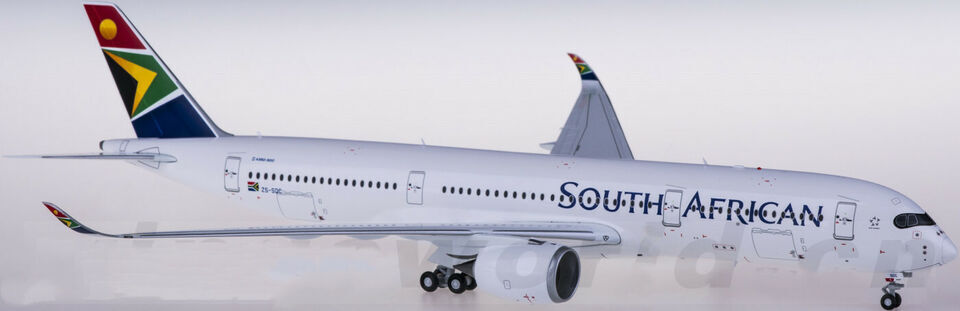 1:200 33CM JC Wings SOUTH AFRICAN AIRBUS A350-900 Passenger Plane Diecast Model