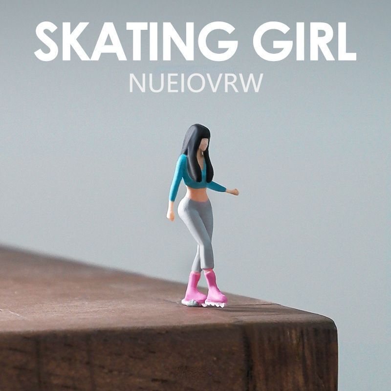 Figure Model City Roller Skating Girl Model For 1/64 Scale Model Car