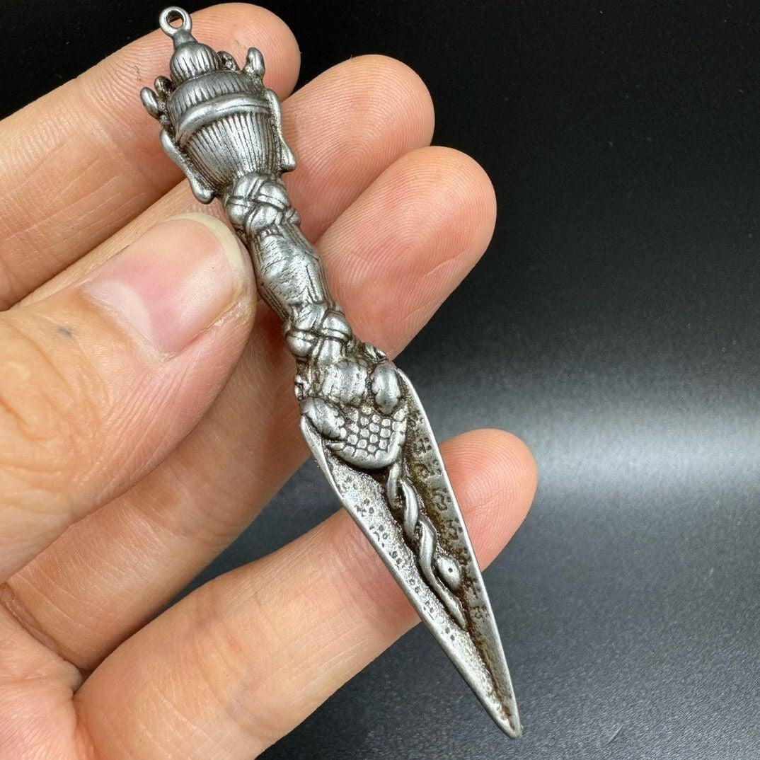 China Titben Retro Buddha Dorje Phurba Vajra Statue Vajra Pestle Amulet Pendant