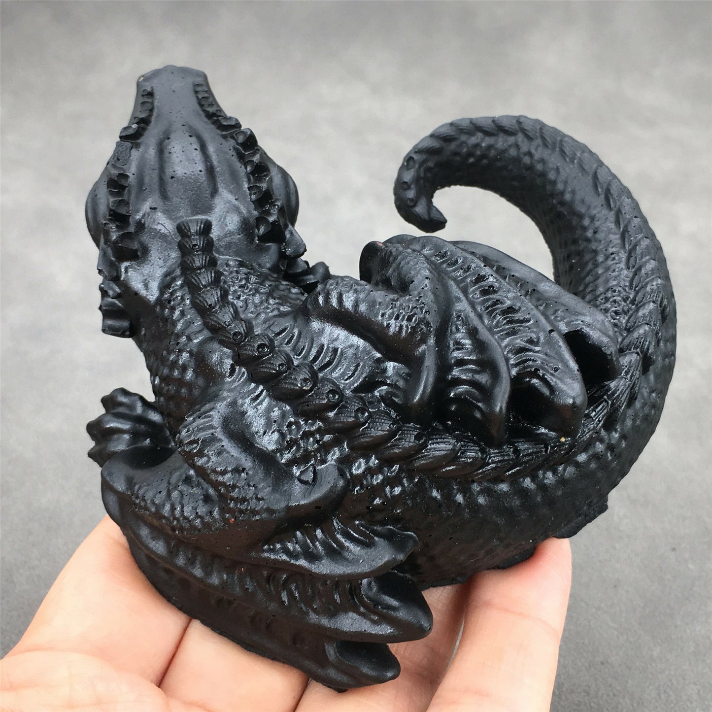 1 Piece Black Resin Dragon Hand Carved Dragon Crystal Reiki Healing