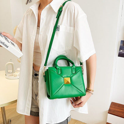 Rivet Shoulder Bag Fashion Handbag Luxury Crossbody Purse Square 19*16*12 CM Red