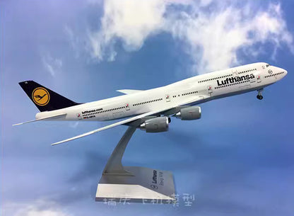38CM 1:200 Risesoon Lufthansa BOEING 747-8 Airplane ABS Plastic Aircraft Model