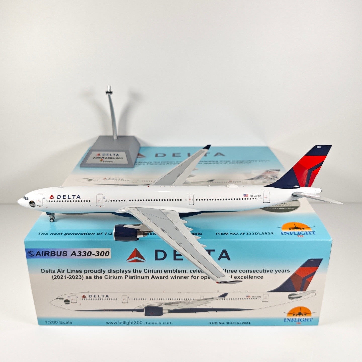 1:200 InFlight Delta Air Lines A330-300 N802NW Airplane Diecast Plane Model