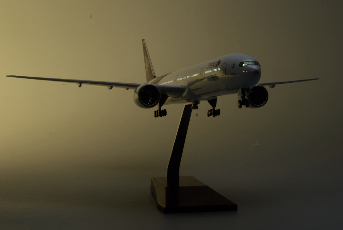 47CM 1:157 THAI BOEING 777-300ER Plane Led Sound-controlled Light Resin Model