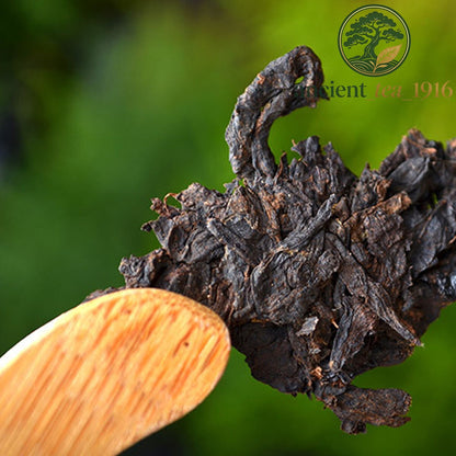 Menghai Chinese fermented Old Yunnan Puer Tea Cake Organic Ripe Pu-erh Tea 357g