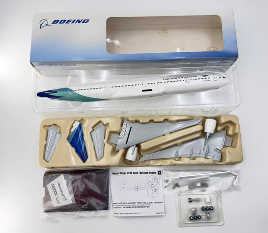1:200 37CM Hogan Garuda Indonesia BOEING 777-300ER Airplane ABS Plastic Model
