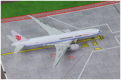 1:400 Phoenix AIR CHINA CARGO BOEING 777-200LRF Aircraft Diecast Airplane Model