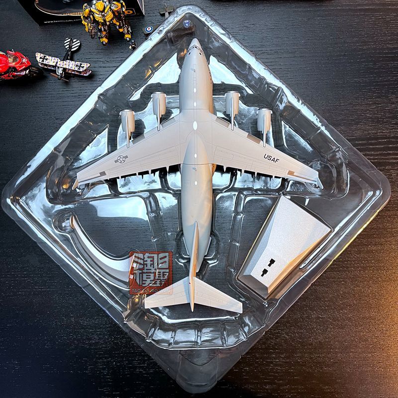 1: 200 Us Boeing C-17 Large Strategic Transport Aircraft Model Alloy Model