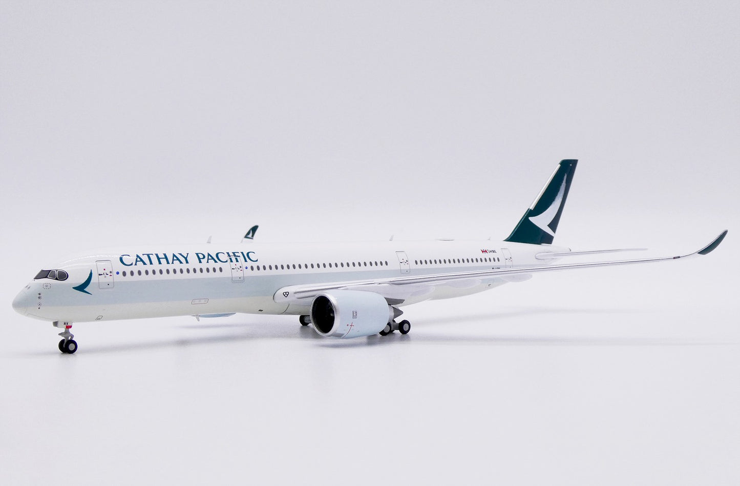 1:400 JC Wings Cathay Pacific Airbus A350-900XWB Airplane Diecast Plane Model