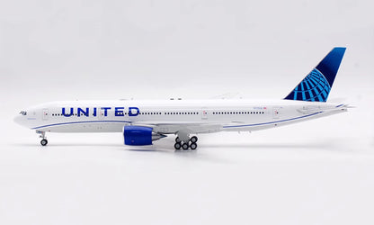 1:200 32CM InFlight UNITED BOEING 777-200ER Passenger Airplane Diecast Model