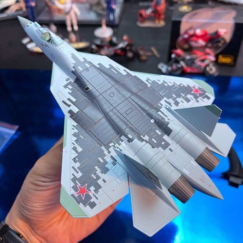 1: 100 Su-57 Fighter Jet Model Digital Camouflage Coating Alloy