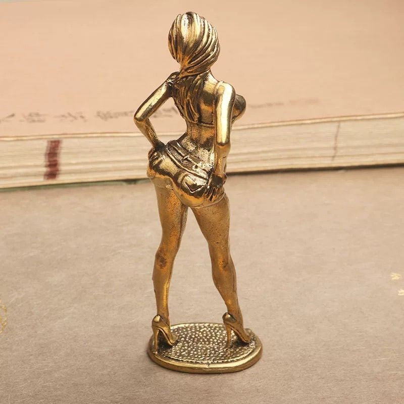 Solid Brass Female Figure Ornament Fashion Model Sculpture Desktop Copper Craft