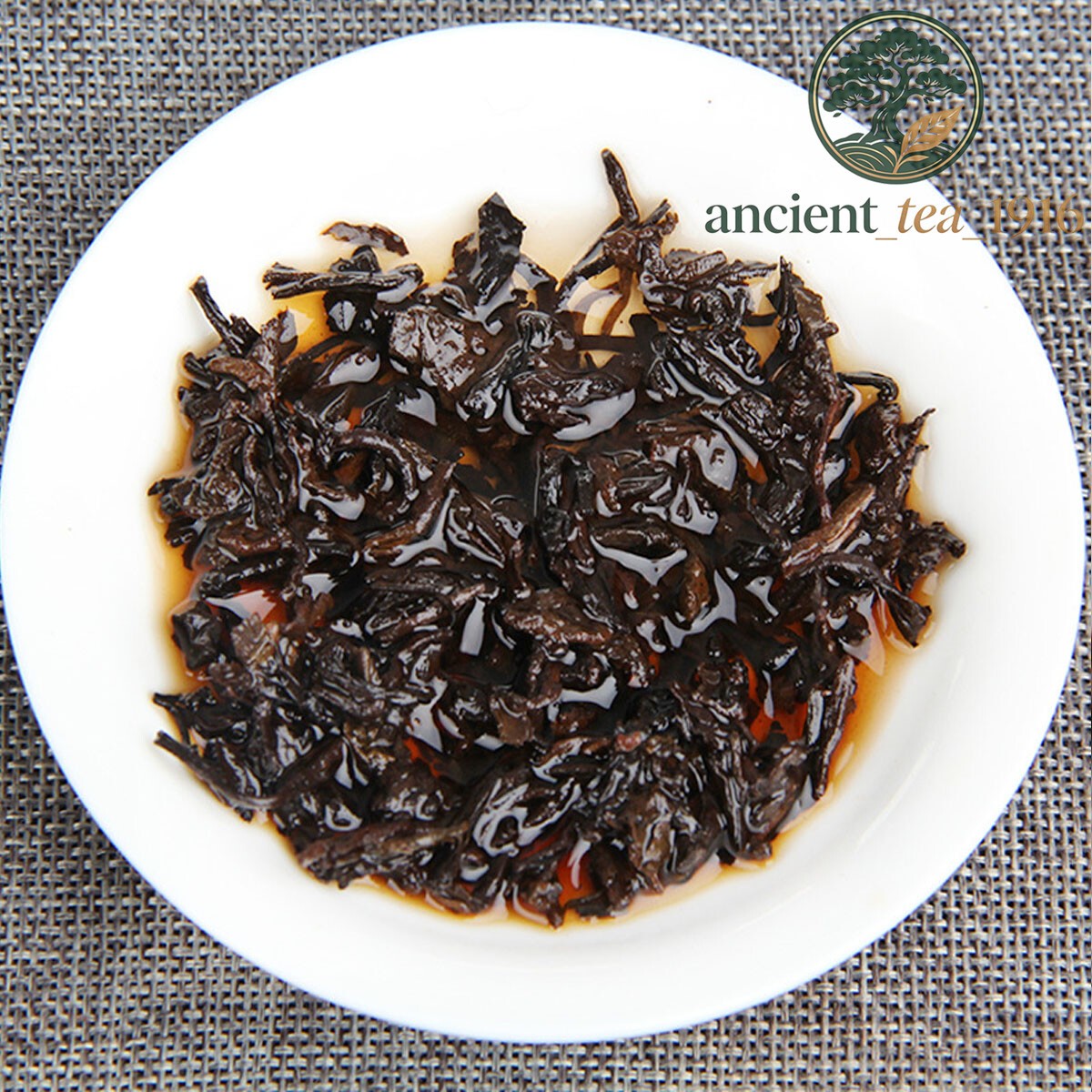 Premium Ripe Pu Erh Tea Brown Mountain Old Tree Cake 357g Natural