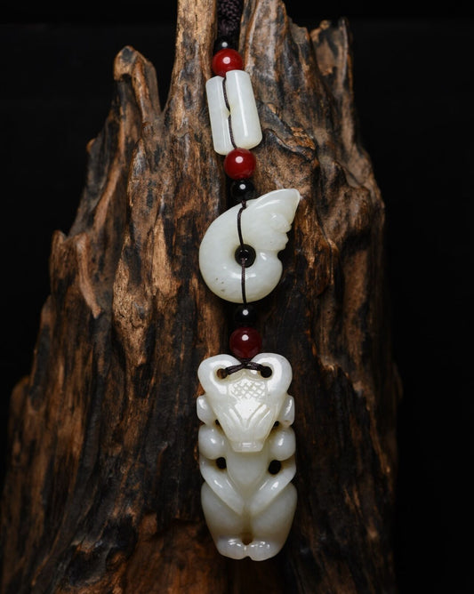 Chinese Beautiful Natural Hetian Jade Hand Carved Exquisite Statue Jade Pendant
