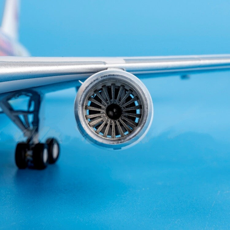 27CM 1:200 JC Wings Japan Airlines B767-300ER Passenger Airplane Diecast Model