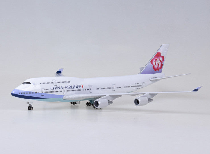 47CM 1:150 CHINA AIRLINES BOEING 747-400 Airplane Landing Gears Resin Model