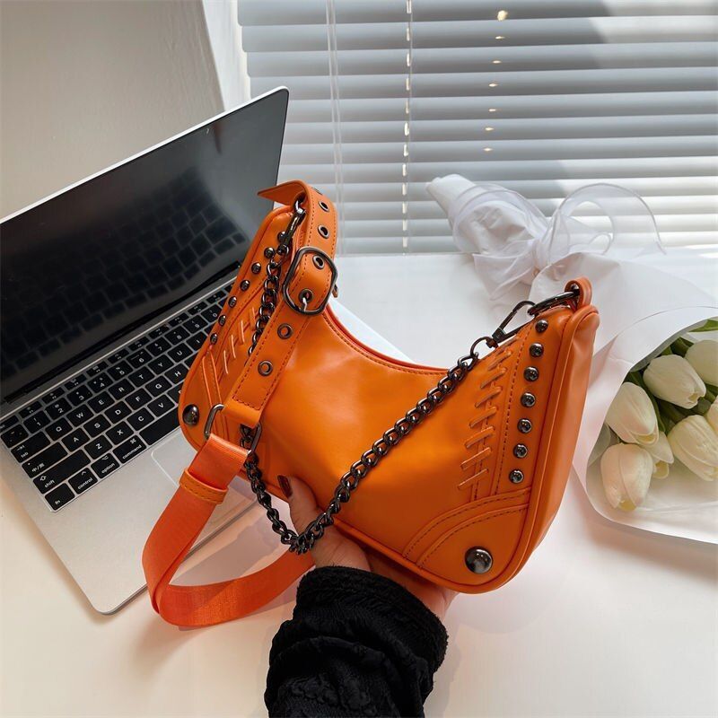 Gothic Bag Vintage Shoulder Bag Metal Chain Synthetic Leather Handbag 26*17*6 CM