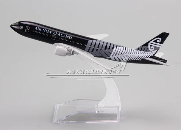 16CM Air New Zealand Boeing 777 Passenger Plane Airplane Diecast Aircraft Model