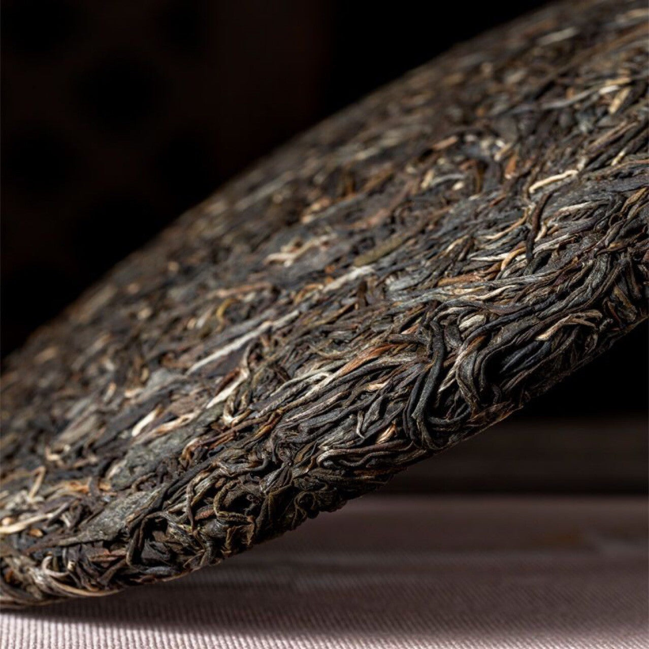 357g Pu'er Raw Tea Cake Yunnan Seven Cakes Yiwu Zhengshan Xiang Yang Shui Soft