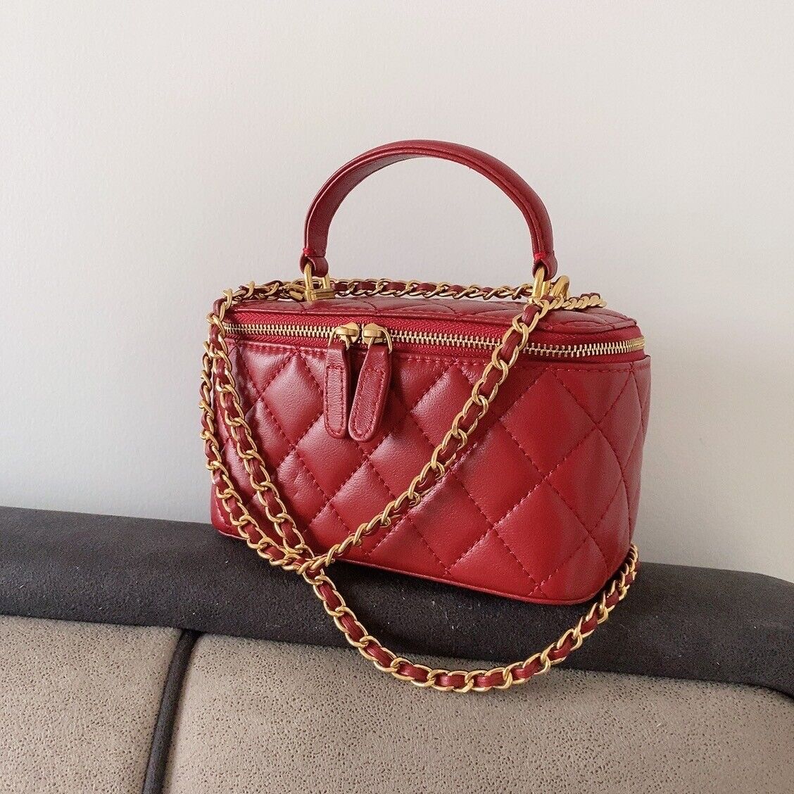 Quilted Lambskin Leather Vanity Case Chain Box Shoulder Bag ClutchTote Purse
