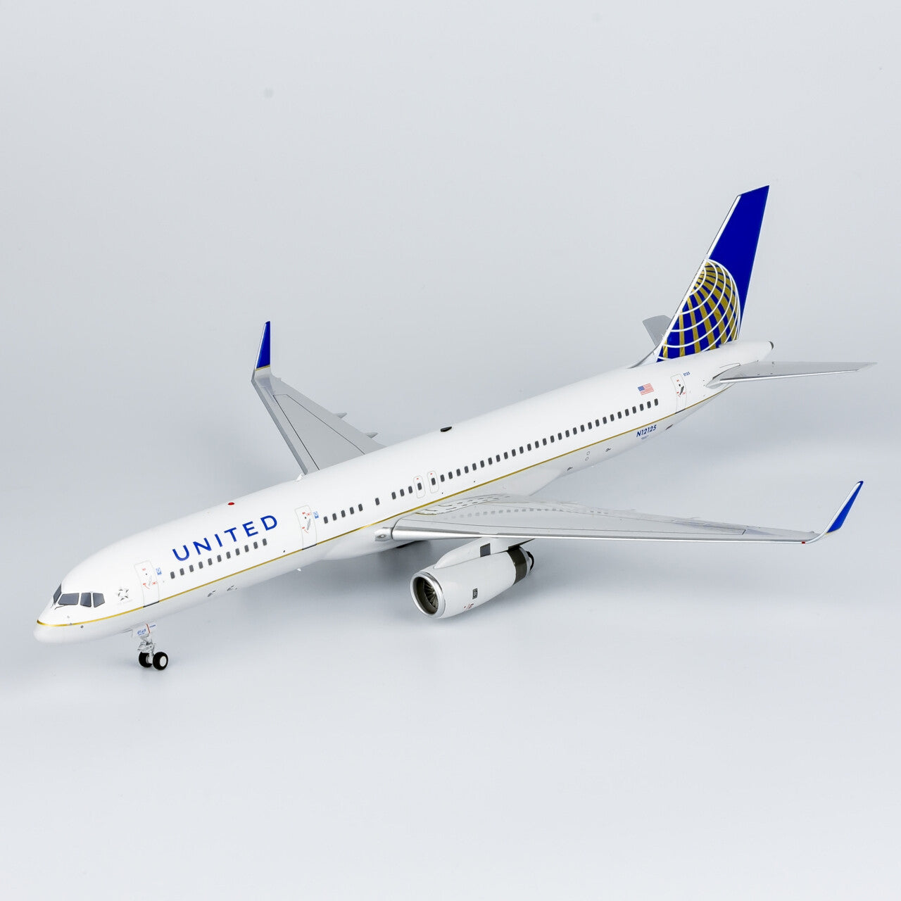 1:200 NG Models United Airlines Boeing 757-200/W N12125 Diecast Aircraft Model