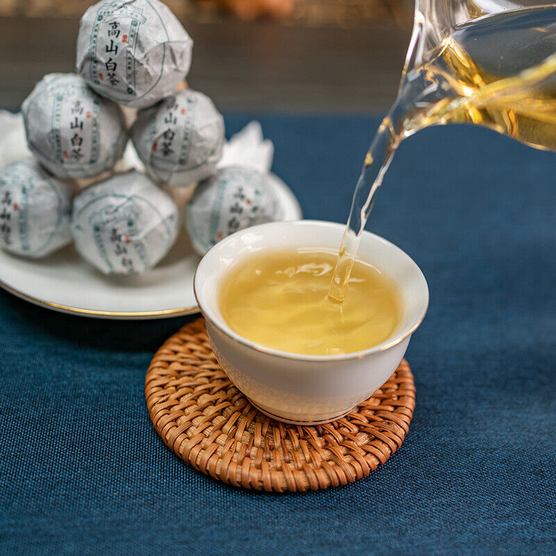 Yunnan white tea Shoumei white tea dragon pearl spherical handmade dragon pearl