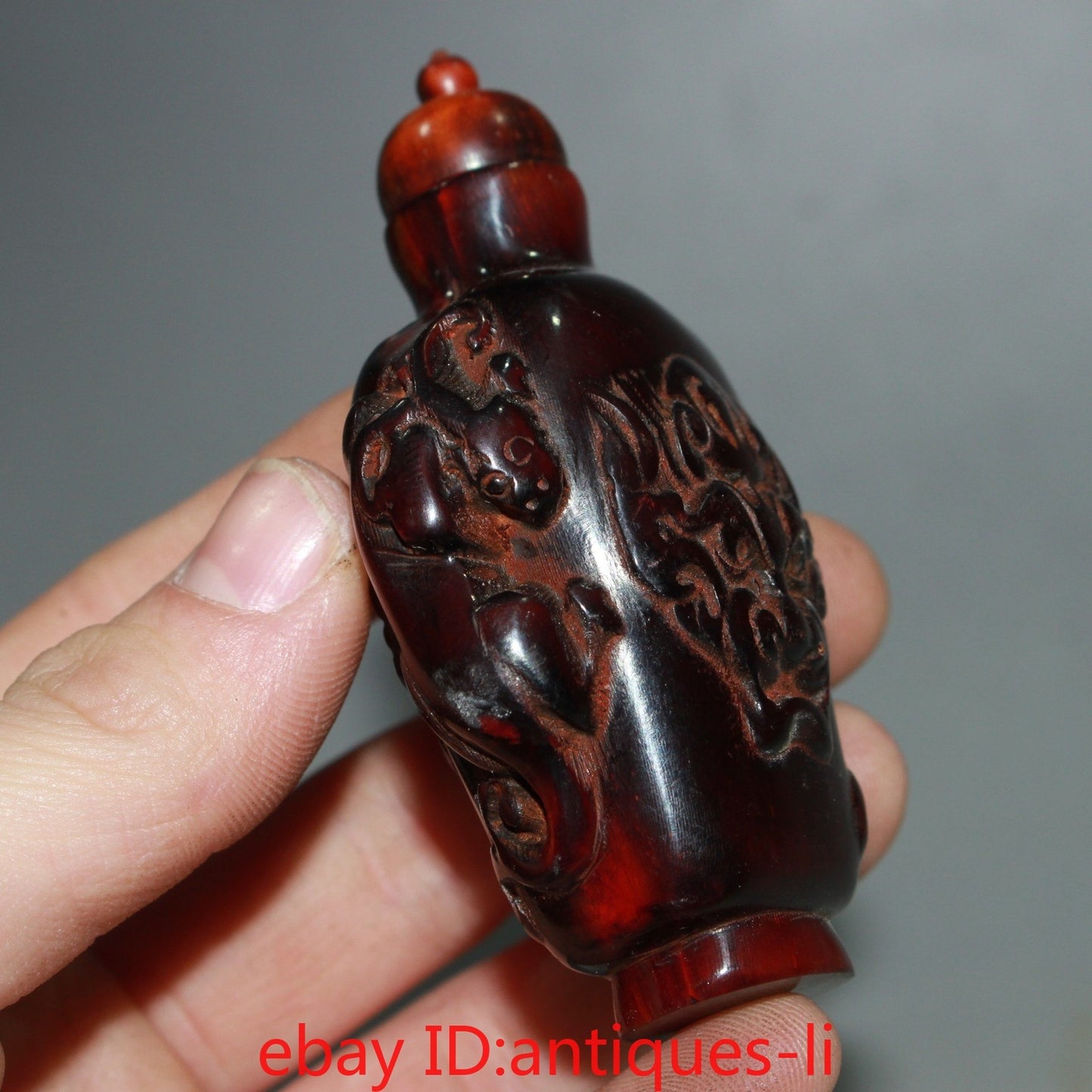 Early Chinese Collection of Natural Ox-Horn Animal Head Snuff Bottles