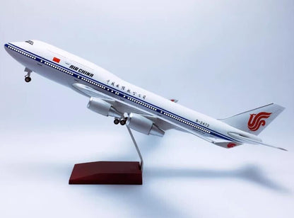 1:150 47CM AIR CHINA BOEING 747-400 Plane Led Sound-controlled Light Resin Model