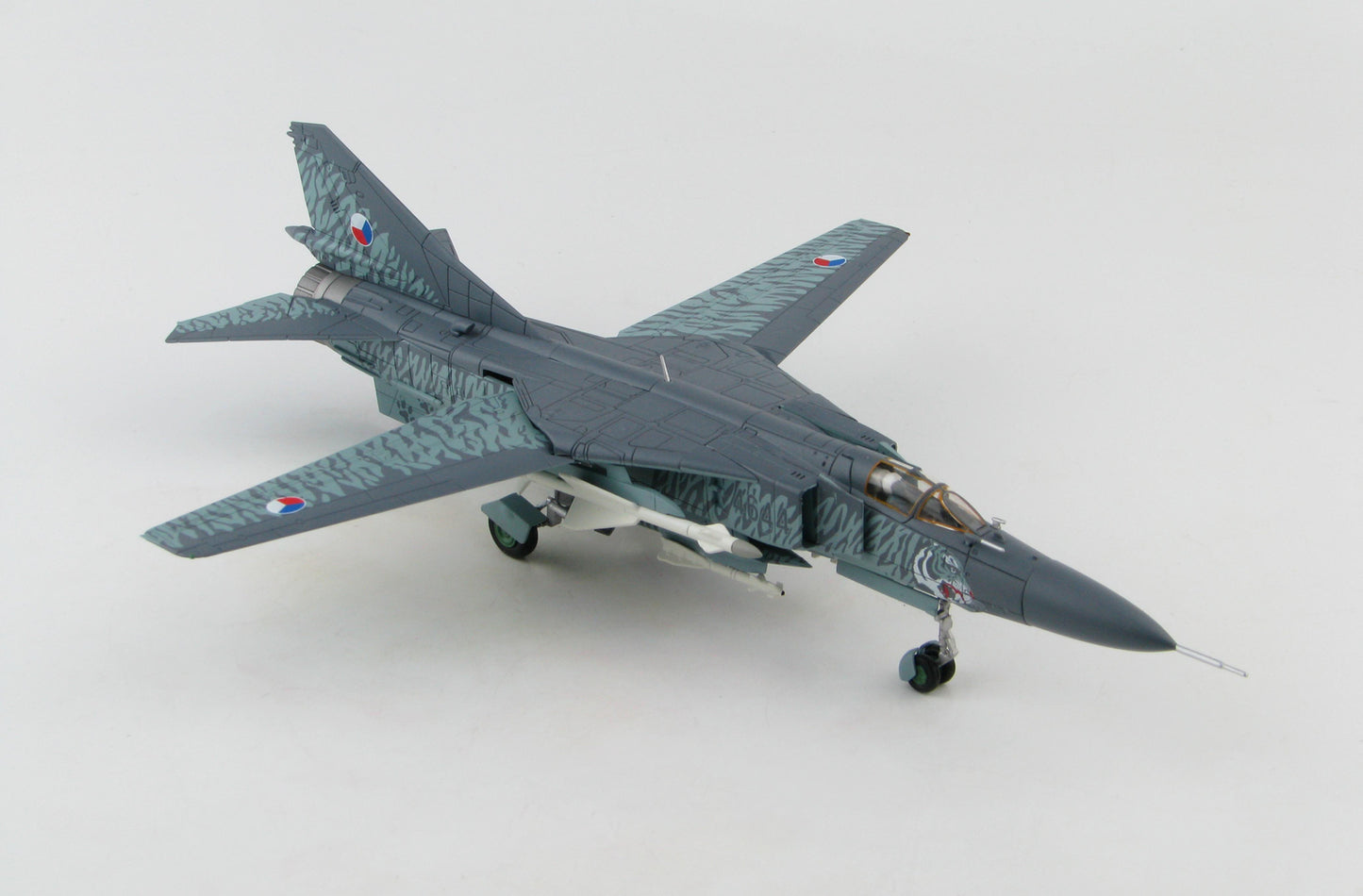 MIG-23MLD Bort 4644, Czech AF, CIAF' Air Show 1999 1/72 diecast plane model