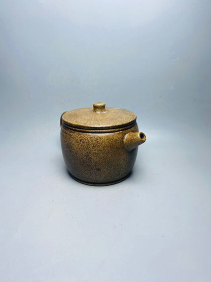 Chinese Yixing Zisha Clay Handmade Exquisite Teapot （汉瓦 底款：民间艺人）