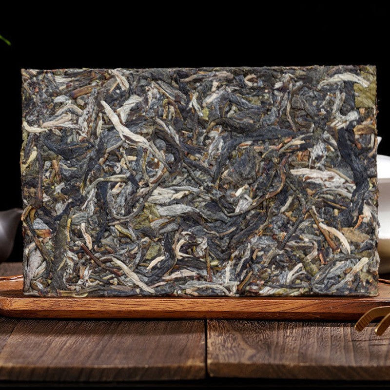 200g Authentic Yunnan Ancient Tree Jin Jiang Tea King Pu'er Tea Raw Tea Bricks