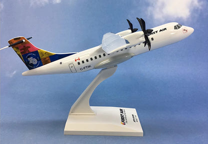 23CM 1:100 Risesoon First Air ATR42-500 Airplane ABS Plastic Aircraft Model