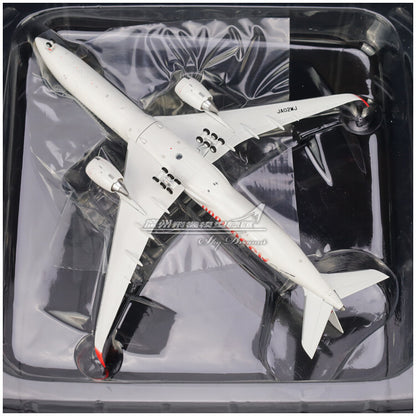 1:400 JC Wings JAPAN AIRLINES AIRBUS A350-1000 Passenger Airplane Diecast Model