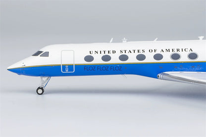 NG Models Gulfstream G550 (C-37B) for US Air Force 09-0525 1:200 Aircraft Model