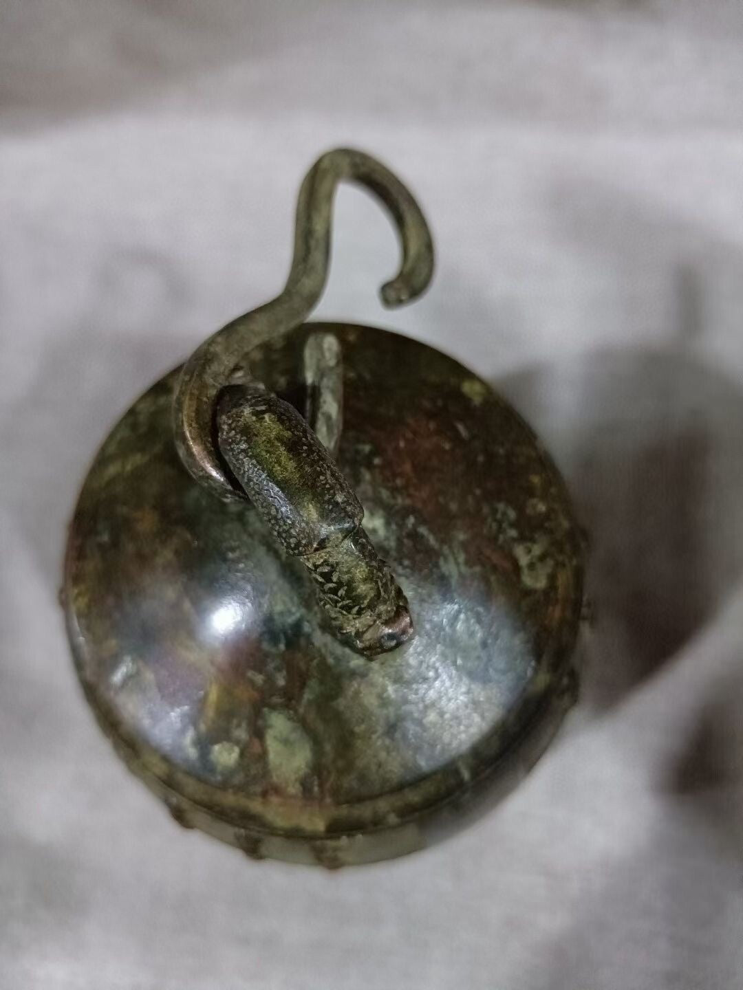China Bronze Buddhism Temple Bell Chung Chimes Clock Statue