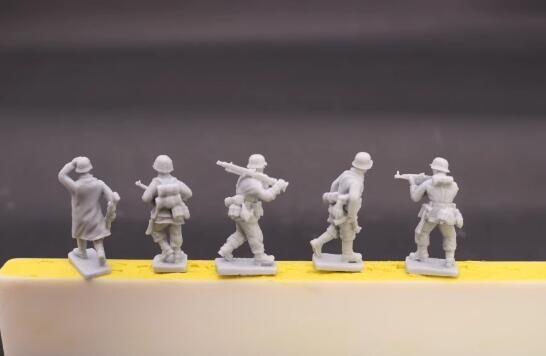 Unassembled1/72 Resin WWII German SS 9 Soldiers kit A&Bstyle