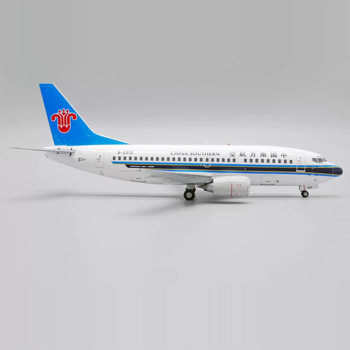 1:200 JC Wings China Southern Airlines Plane B737-500 Diecast Aircraft Model
