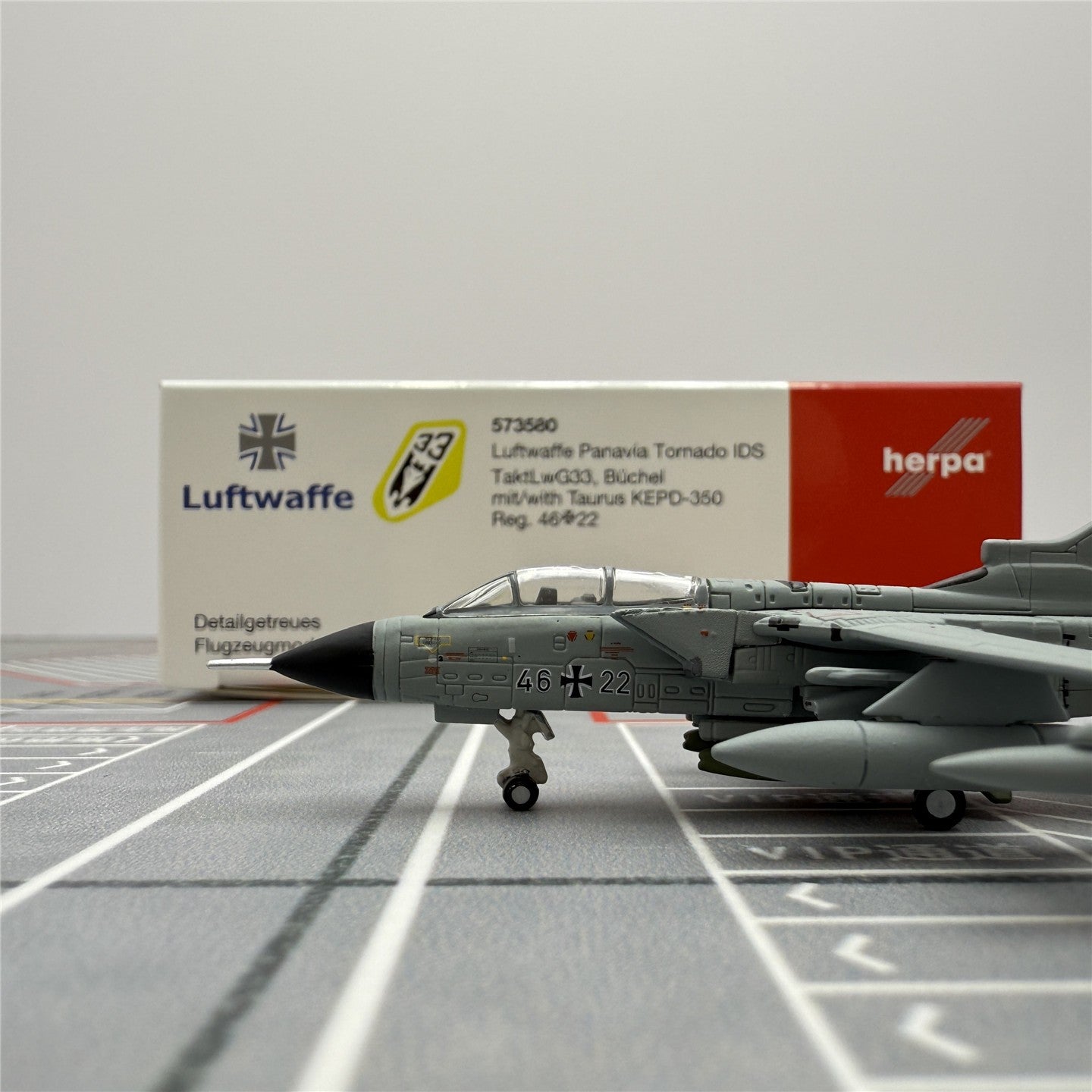 Herpa Wings 1/200 Luftwaffe, Panavia, Tornado, Metal Fighter Model Aircraft