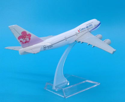16cm CHINA AIRLINES BOEING 747-400 Passenger Airplane Diecast Aircraft Model