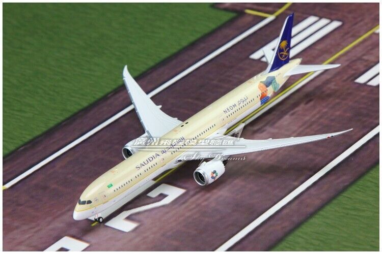 1:400 Phoenix SAUDI BOEING 787-10 Passenger Airplane Diecast Aircraft Model