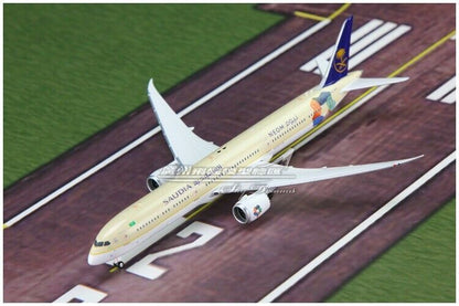 1:400 Phoenix SAUDI BOEING 787-10 Passenger Airplane Diecast Aircraft Model