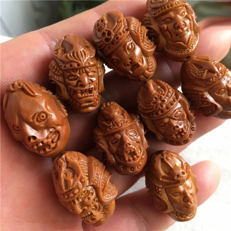 Nut Carved Bracelet Devil Soldier Head Statue Bead Chain Collection