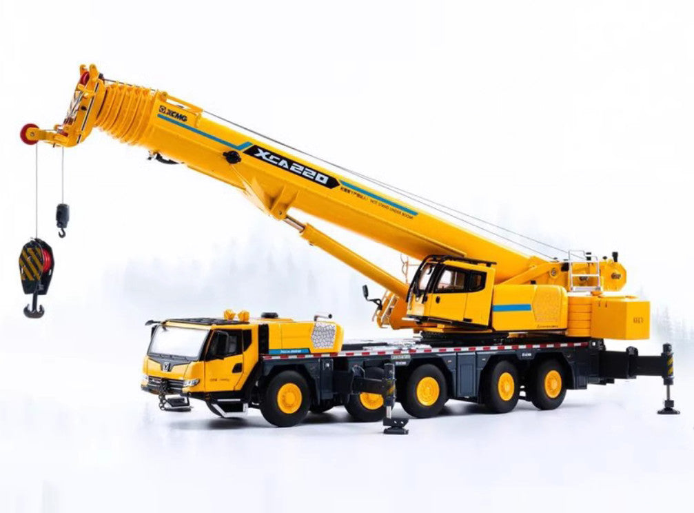 1:50 XCMG XCA220 All Terrain Crane Construction Machine Vehicle Diecast Model