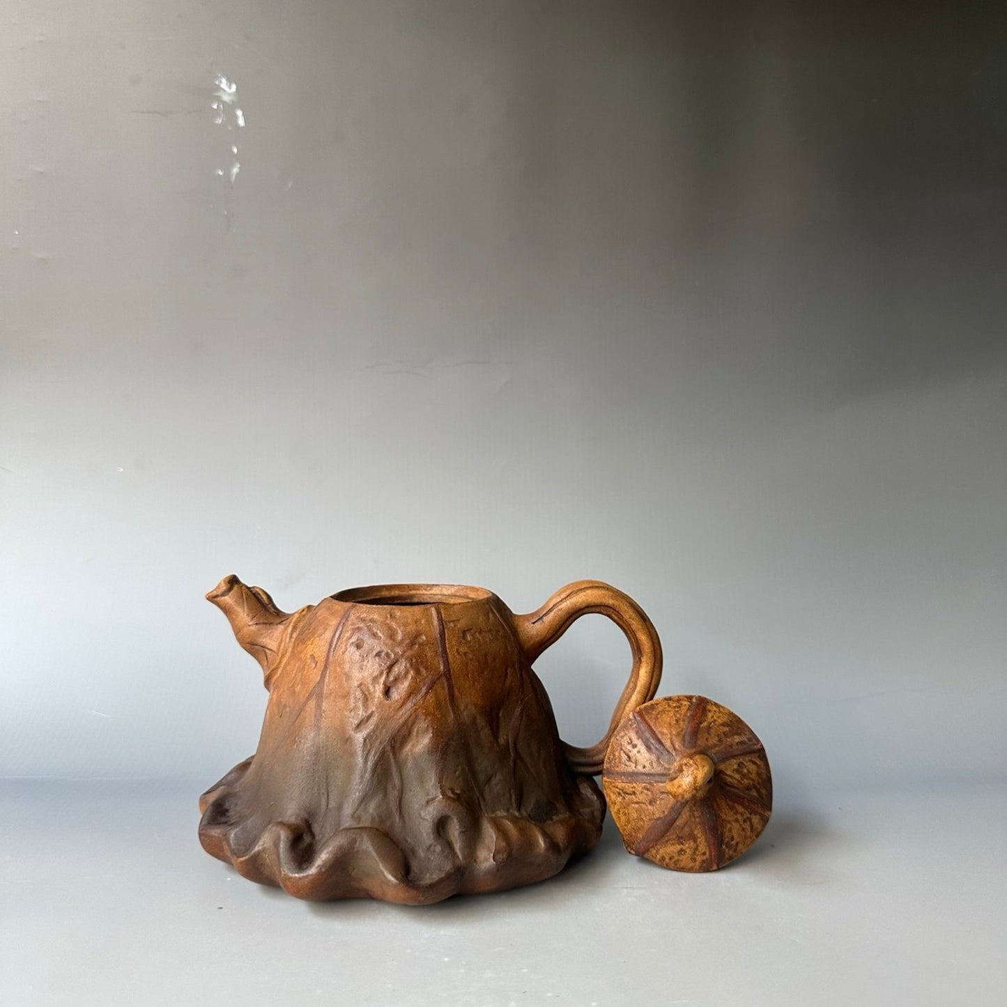 Chinese Yixing Zisha Clay Handmade Exquisite Lotus Leaf Teapot 30530