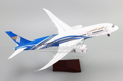 1:130 43CM OMAN AIR BOEING 787 Airplane Plane Landing Gear Resin Aircraft Model