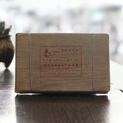 2014 Yunnan Pu'er Tea Menghai Boyou Tea Bamboo Shell Brick Tea 250g Ripe-
