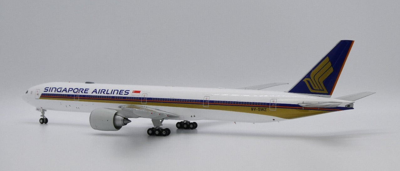 1:200 JC Wings Singapore Airlines BOEING B777-300ER Plane Diecast Aircraft Model
